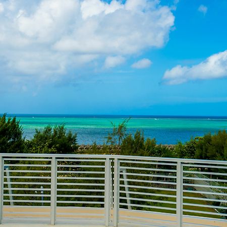 United Resort Ocean Front Onna Eksteriør billede
